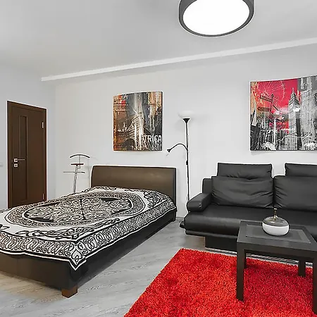 Swedish Studio At Myasnikova Apartment