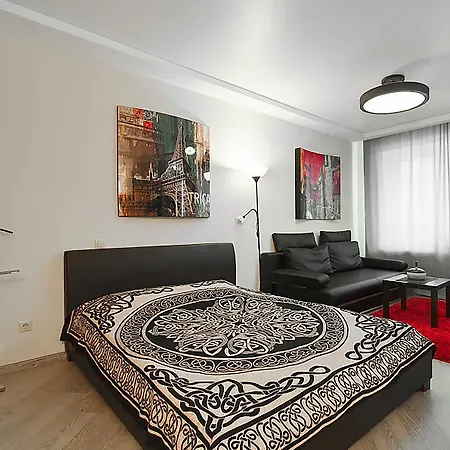 Apartment Swedish Studio At Myasnikova