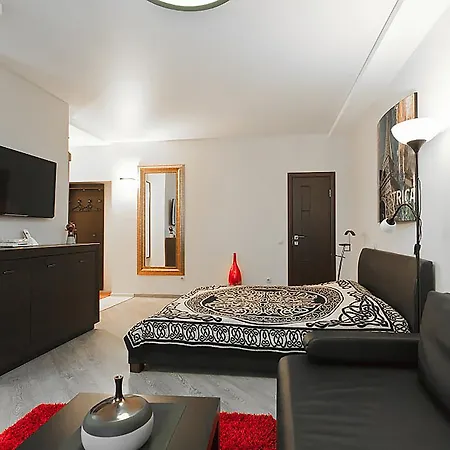 Swedish Studio At Myasnikova Apartment Minsk